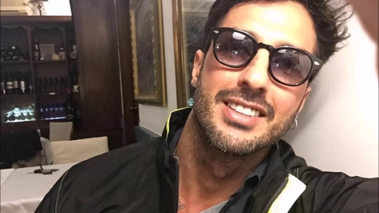 Fabrizio Corona, ecco chi è il re dei paparazzi