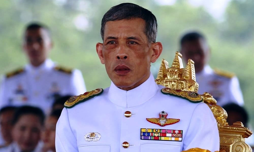 Playboy tatuato, tra feste e vip: ecco chi è il nuovo re della Thailandia