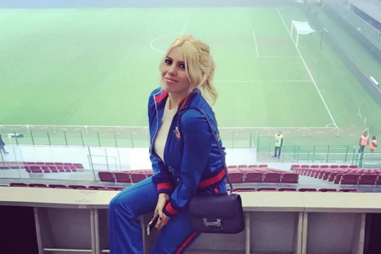 Wanda Nara infuoca i social e Icardi si complimenta [FOTO]