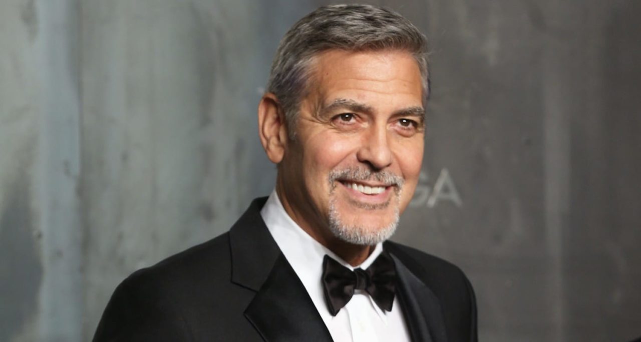 George Clooney, le prime foto dei gemellini e scatta la querela per Voici [FOTO]