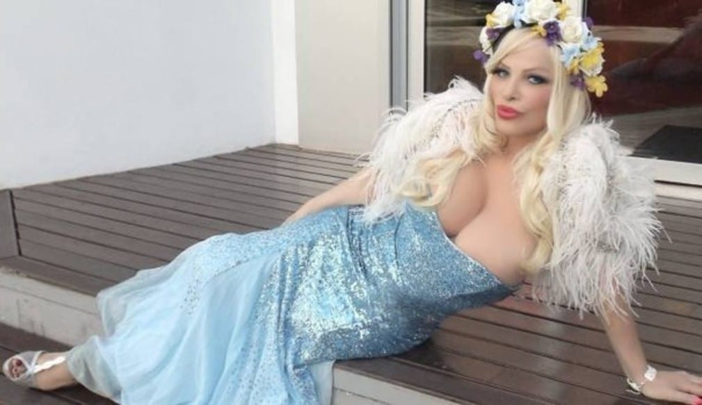 Cicciolina risponde alle accuse di Rocco Siffredi: "Questo è fulminato di cervello"