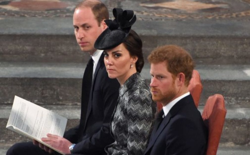 La Corona è in guerra, il principe William non parteciperà al matrimonio del principe Harry