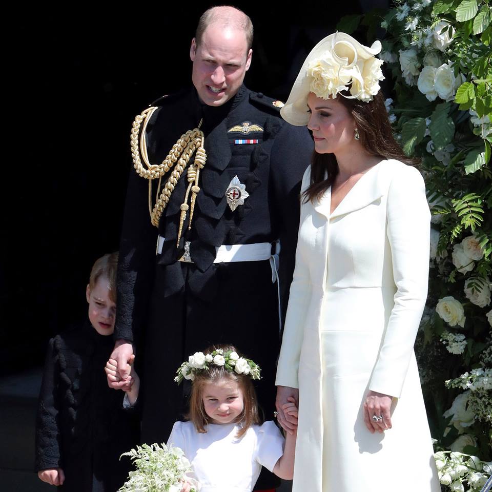 Il Principe William in visita nei luoghi dove è cresciuta Kate