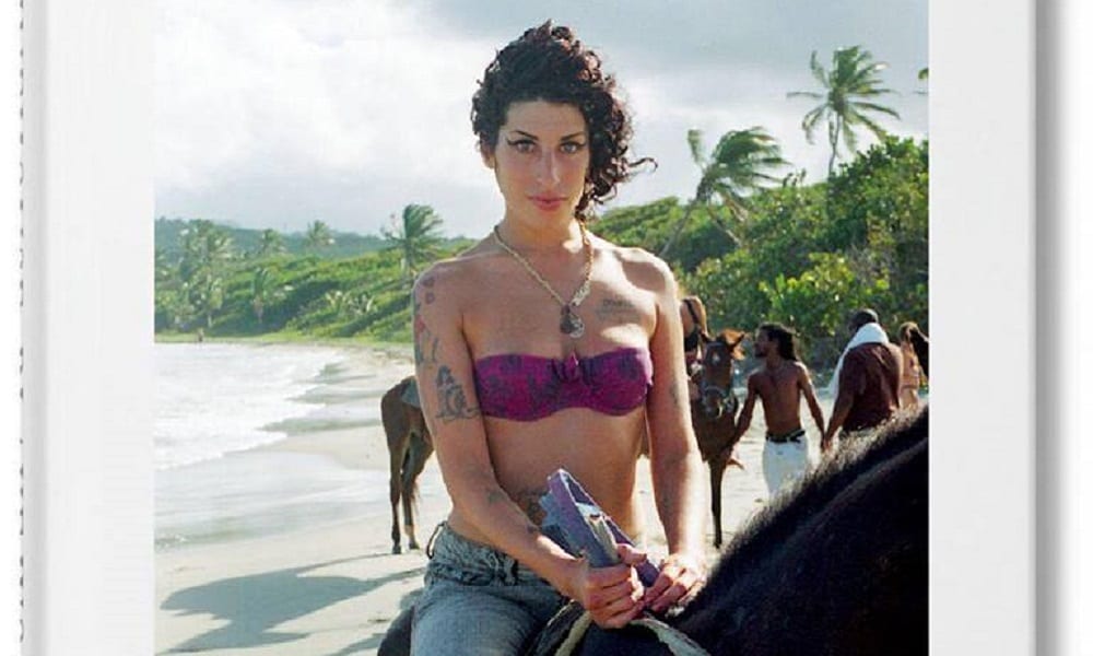 Un'Amy Winehouse inedita nel libro fotografico dell'amico Blake Wood [FOTO]