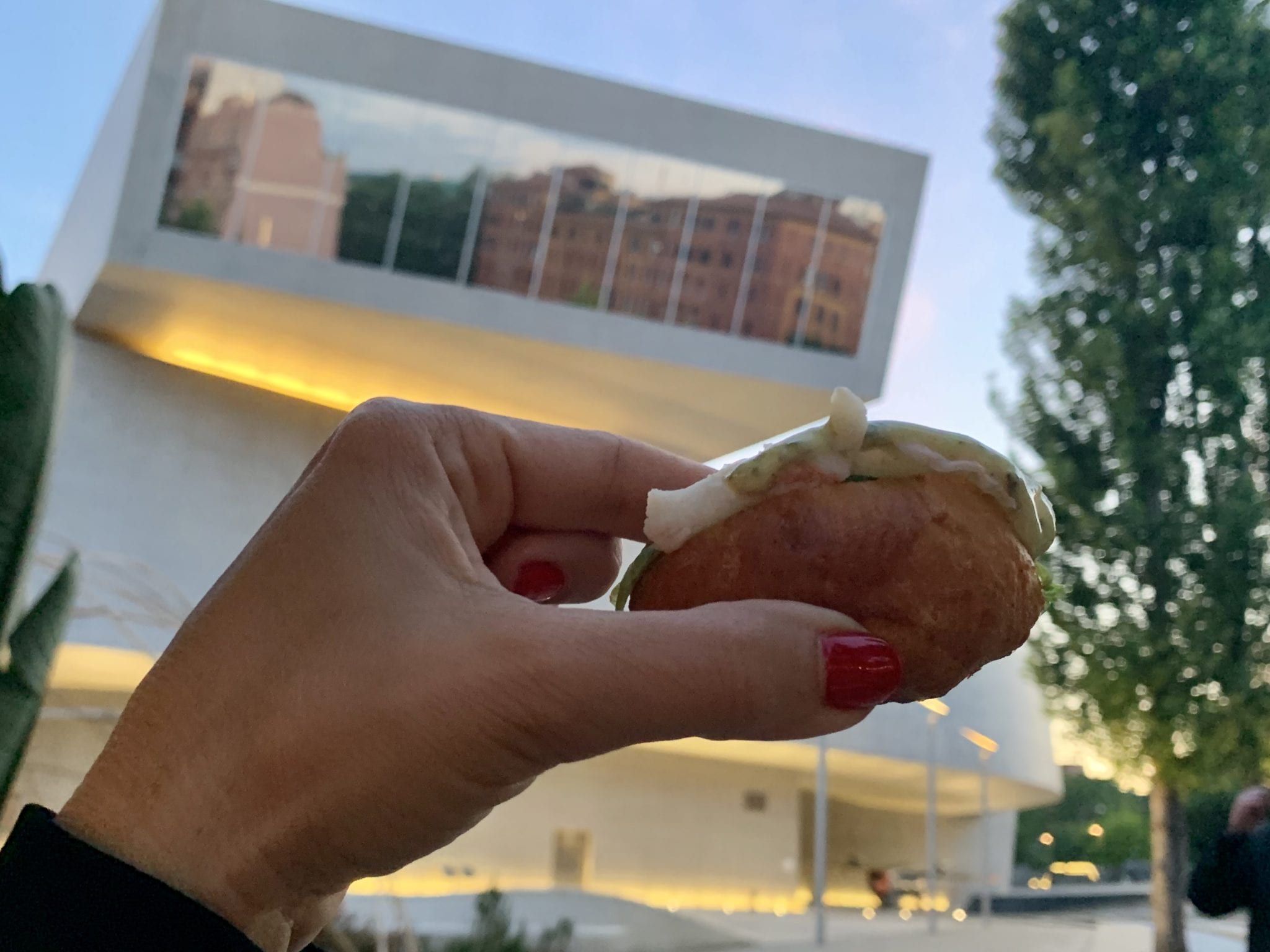 Medïterraneo: cibo, drink e musica nel giardino del Maxxi