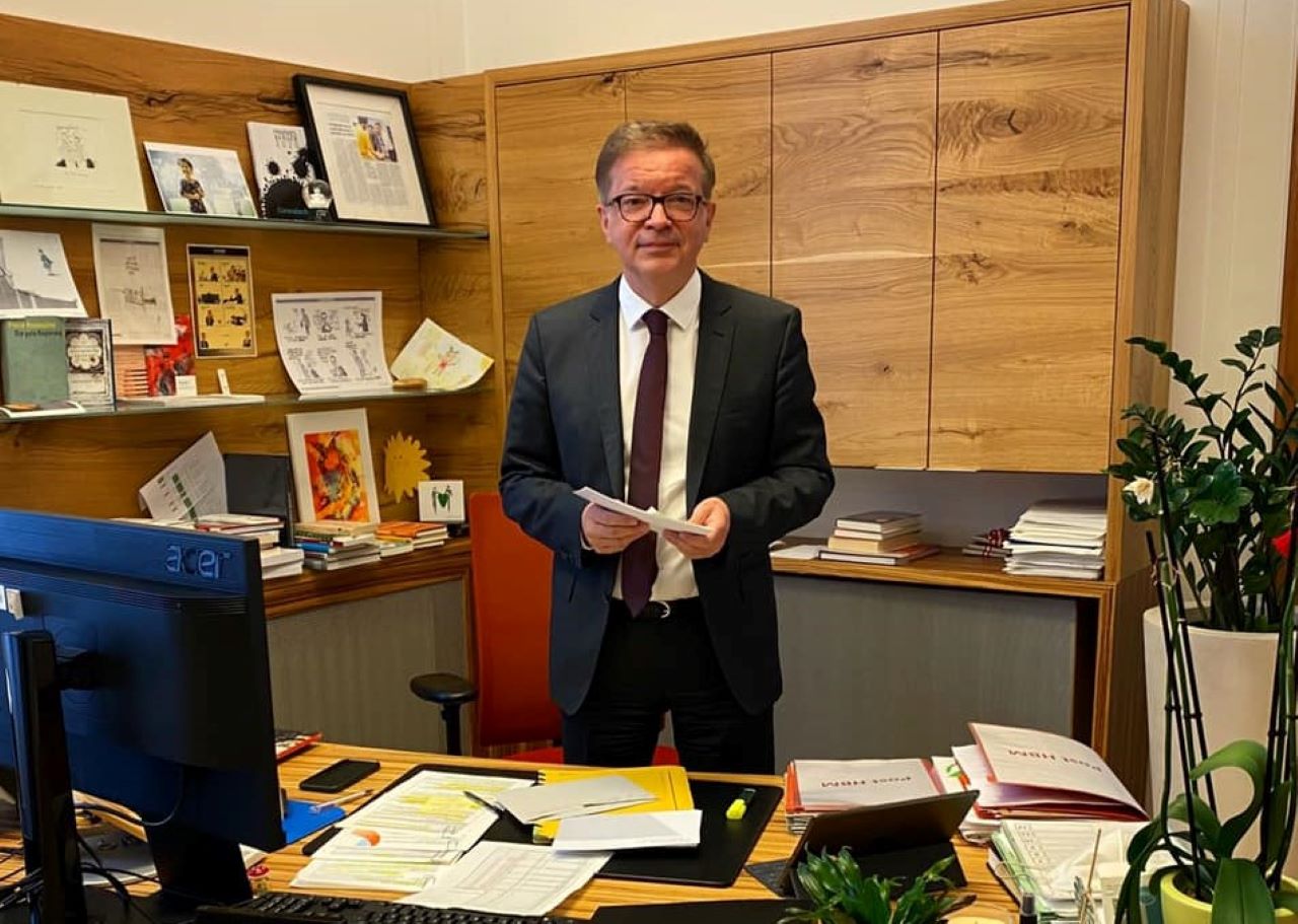 Covid stress ministro Austria dimissioni Rudolf Anschober