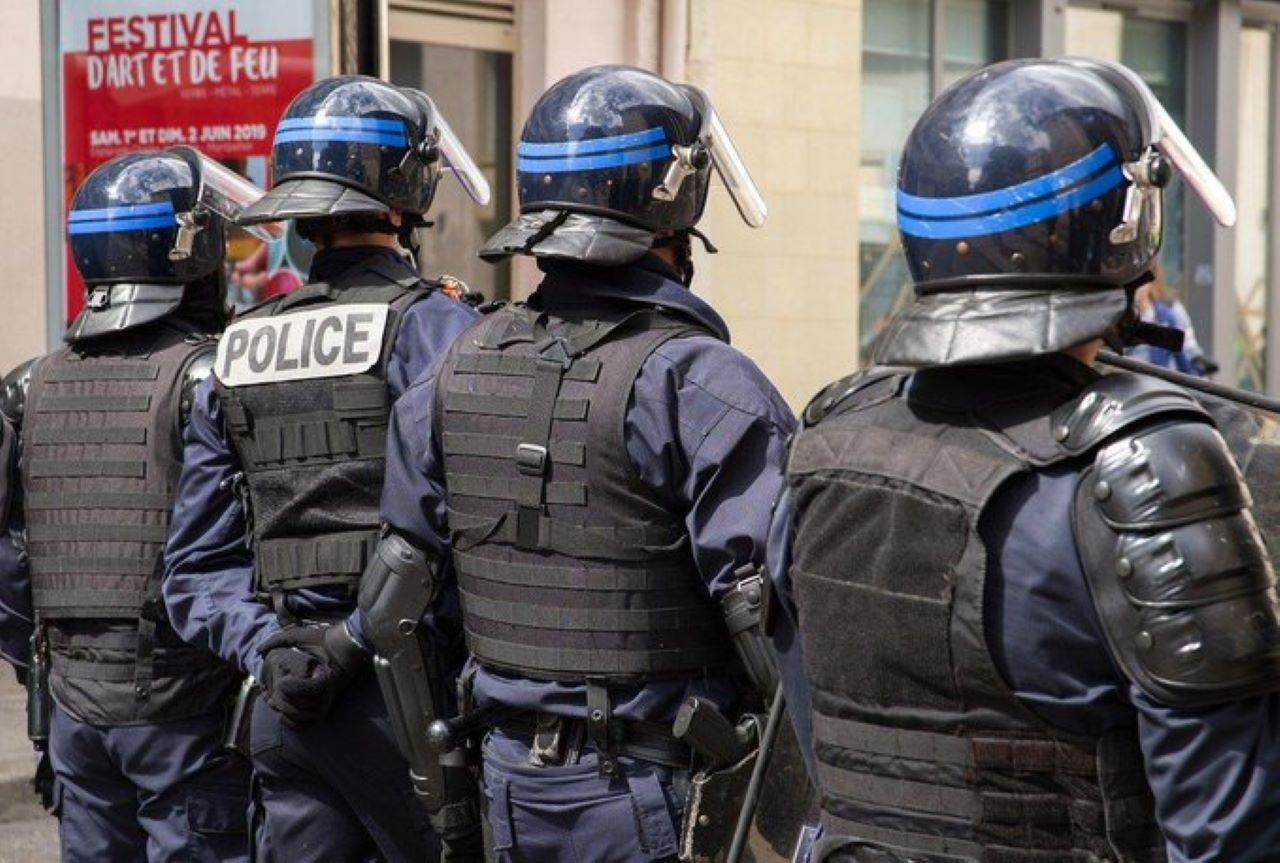 Polizia Francia terroristi arrestati