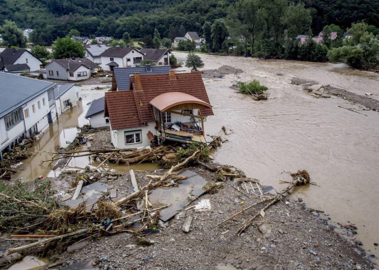 Germania effetti alluvione vittime dispersi