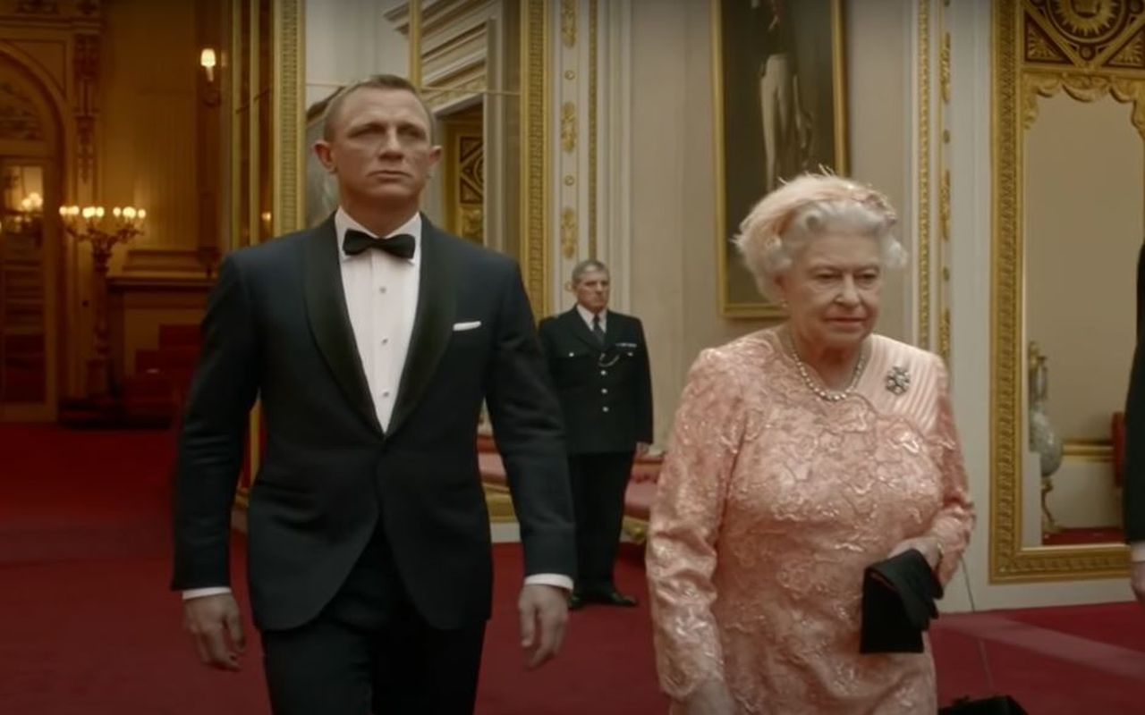 James Bond Famiglia Reale