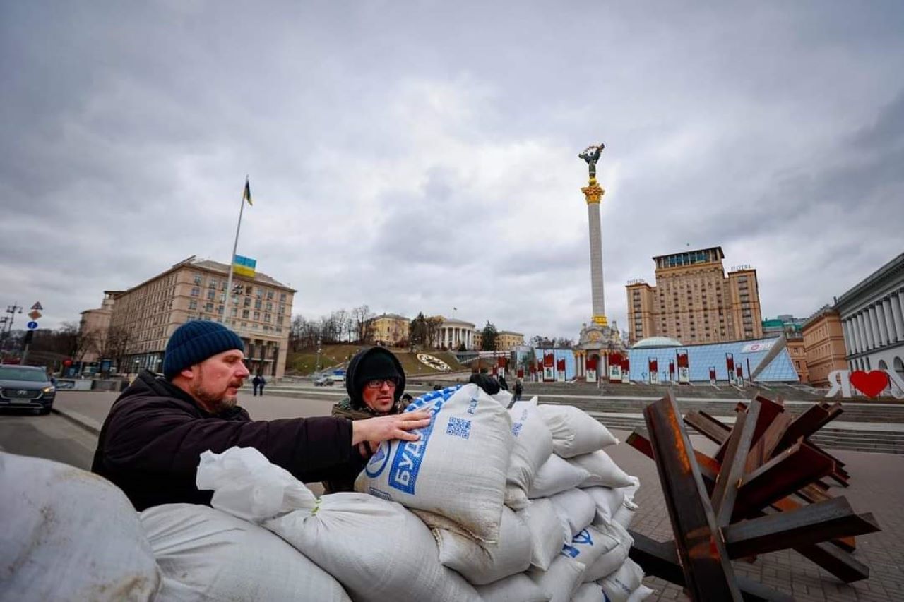 Kiev Maidan Ucraina Difese