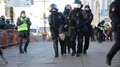 Russia Polizia San Pietroburgo