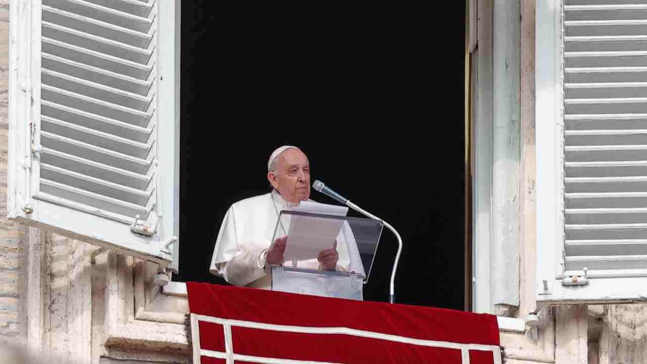 Angelus di Ferragosto: Papa Francesco rivela il significa del dogma dell’Assunzione