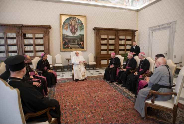Papa Francesco vertice inter-religioso