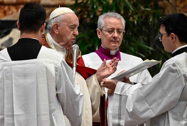 Commemorazione Defunti Messa Papa Francesco 