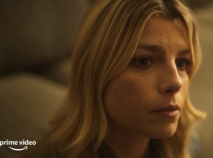 Emma in "Sbagliata Ascendente Leone", un breve racconto nella clip