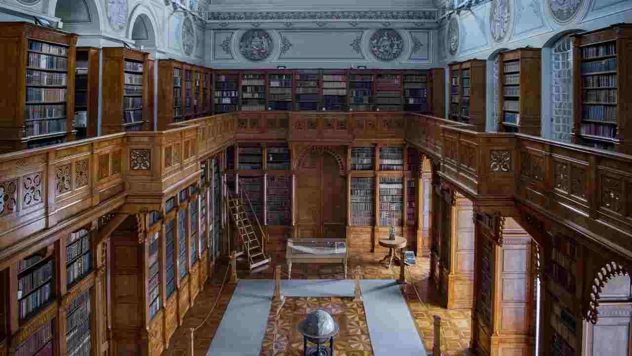 Hegel scoperta nella biblioteca