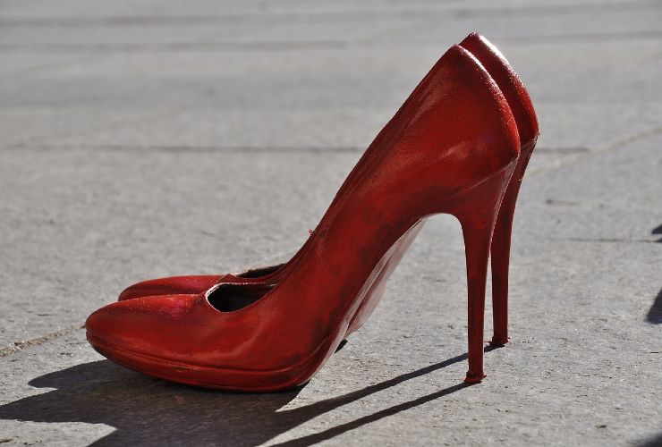 scarpa rossa violenza donne