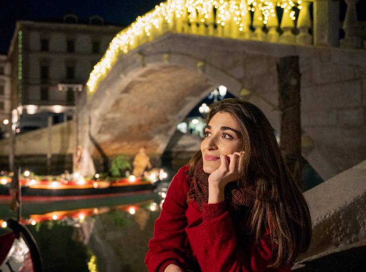 Pilar Fogliati in una foto di scena di Odio il Natale (Netflix Courtesy Press Office) - VelvetMag