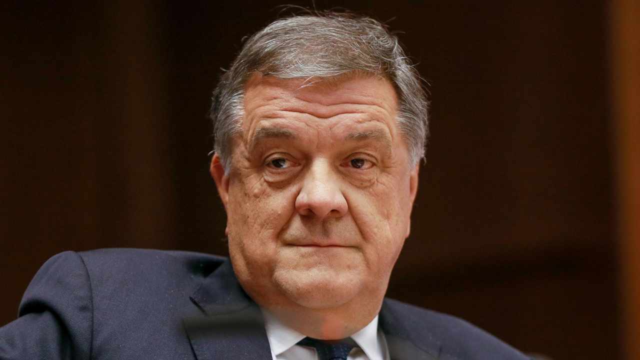Belgio, fermati un ex parlamentare europeo e altri 3 italiani: “Corrotti dal Qatar”