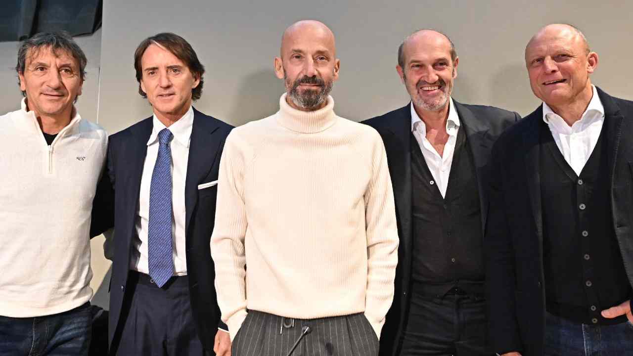 Gianluca Vialli e Roberto Mancini (a sin.) al Torino film festival, il 26 novembre 2022, per la presentazione del documentario di Marco Ponti "La bella stagione", sulla Sampdoria