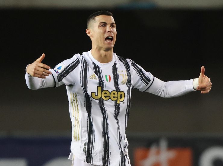 Cristiano Ronaldo con la maglia della Juventus. Richiesta penalizzazione di 9 punti per il caso plusvalenze