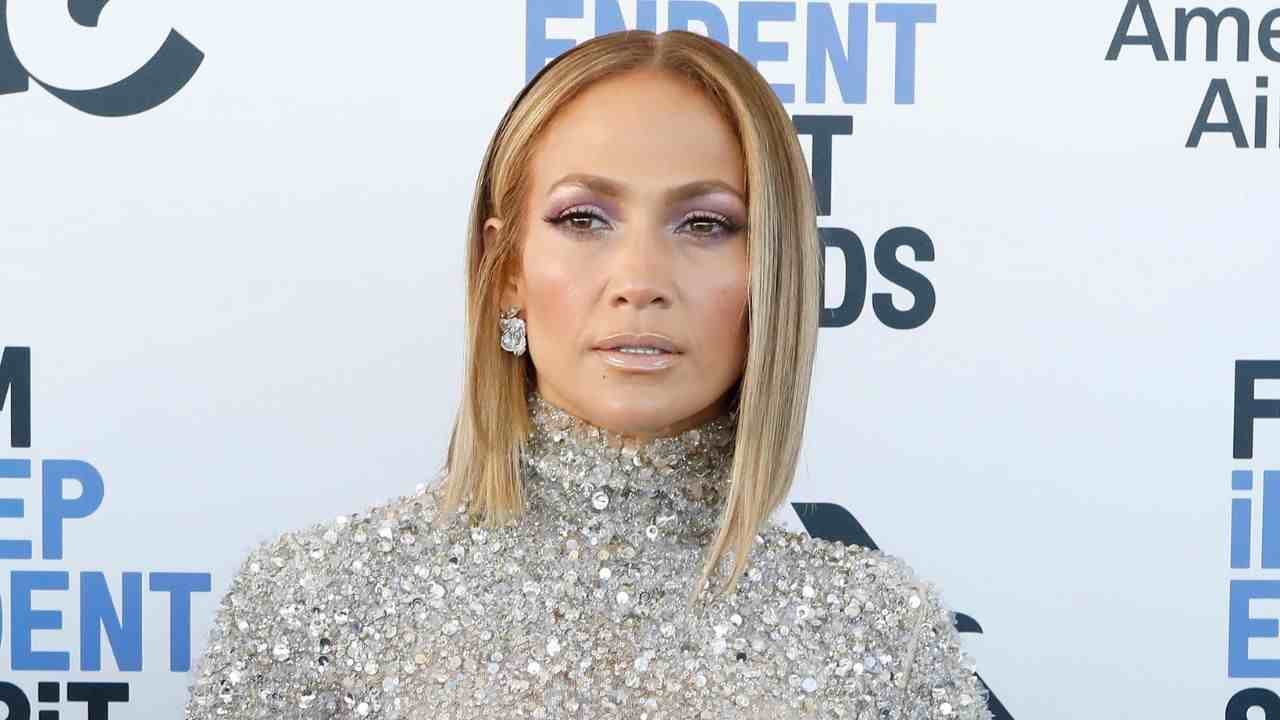 Jennifer Lopez Un matrimonio esplosivo look