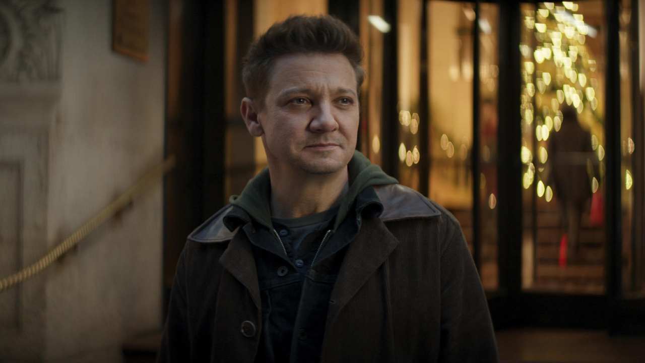 Jeremy Renner è Hawkeye nell'omonima serie Marvel (Ph. ANSA) - VelvetMag