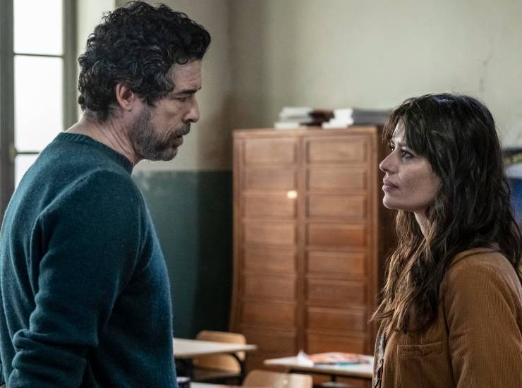 Alessandro Gassmann e Claudia Pandolfi in una foto di scena di Un Professore (ANSA) - VelvetMag