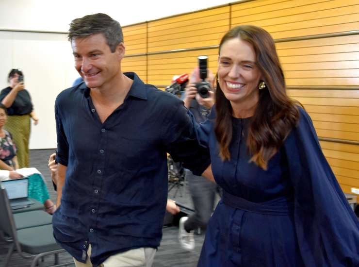 jacinda ardern compagno dimissioni