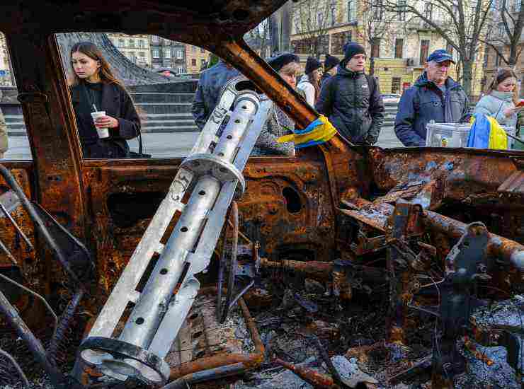 auto distrutte bakhmut ucraina