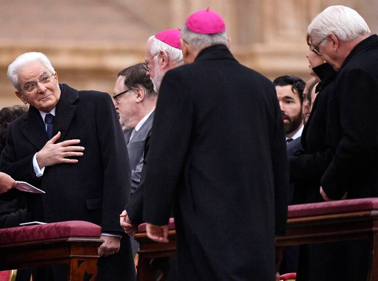 funerali papa benedetto mattarella