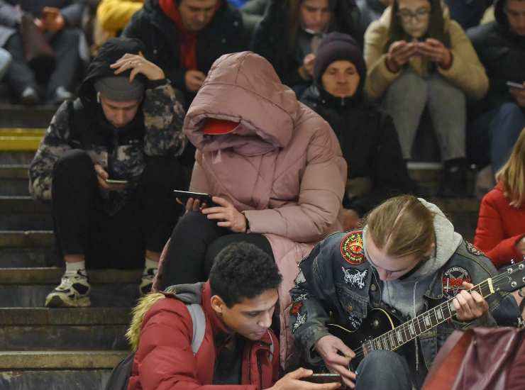 Kiev rifugio metro allarme anti aereo