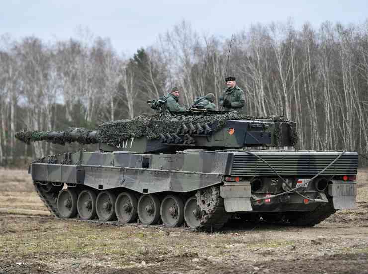tank leopard ucraina addestramento polonia