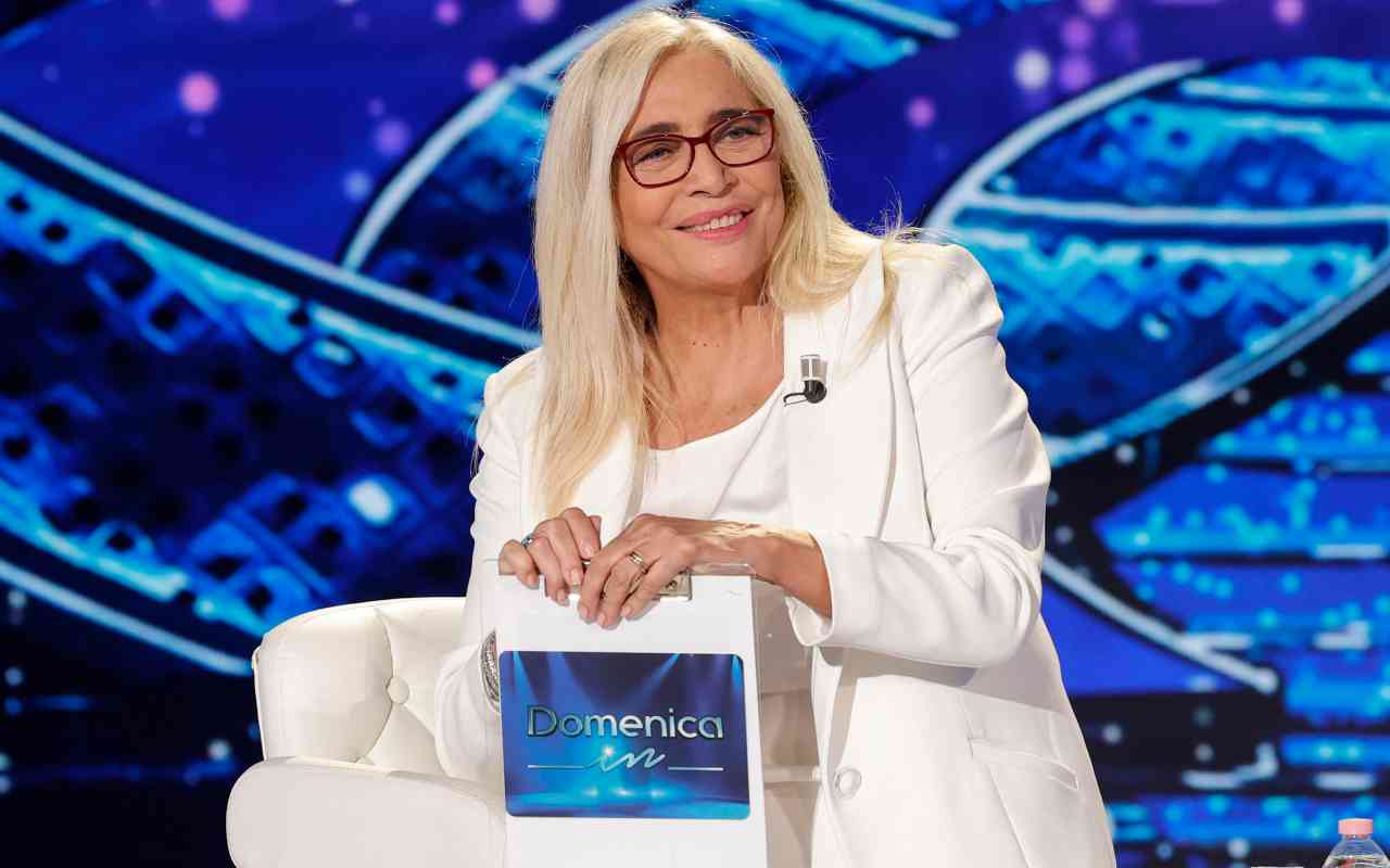 Mara Venier ospiti domenica in 12 febbraio in diretta dal Teatro Ariston di Sanremo Velvetmag