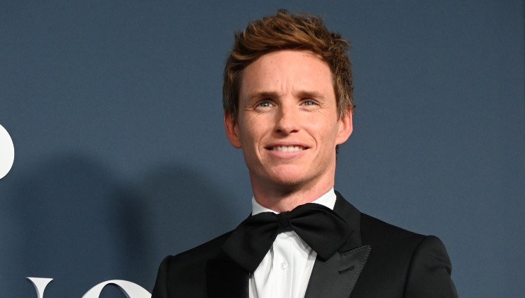 Eddie Redmayne protagonista della serie "Il giorno dello Sciacallo"