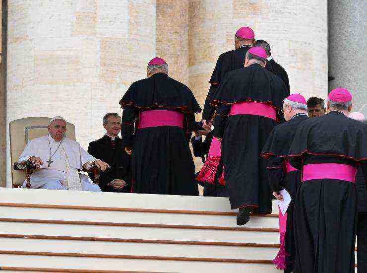 papa sacerdoti celibato