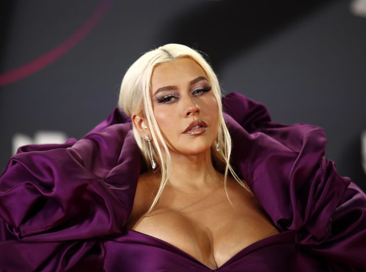 Christina Aguilera beauty routine