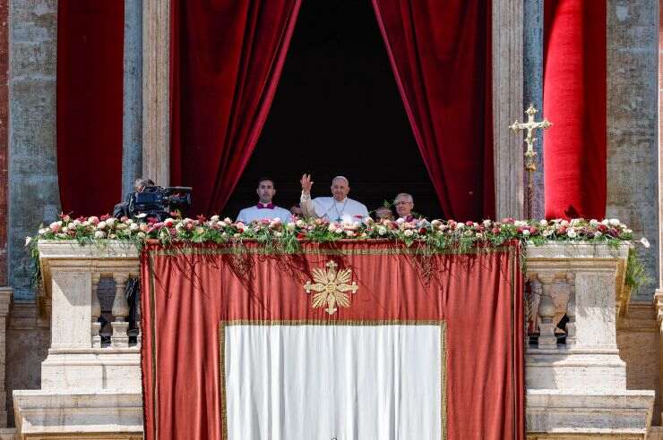 Papa Francesco Loggia centrale