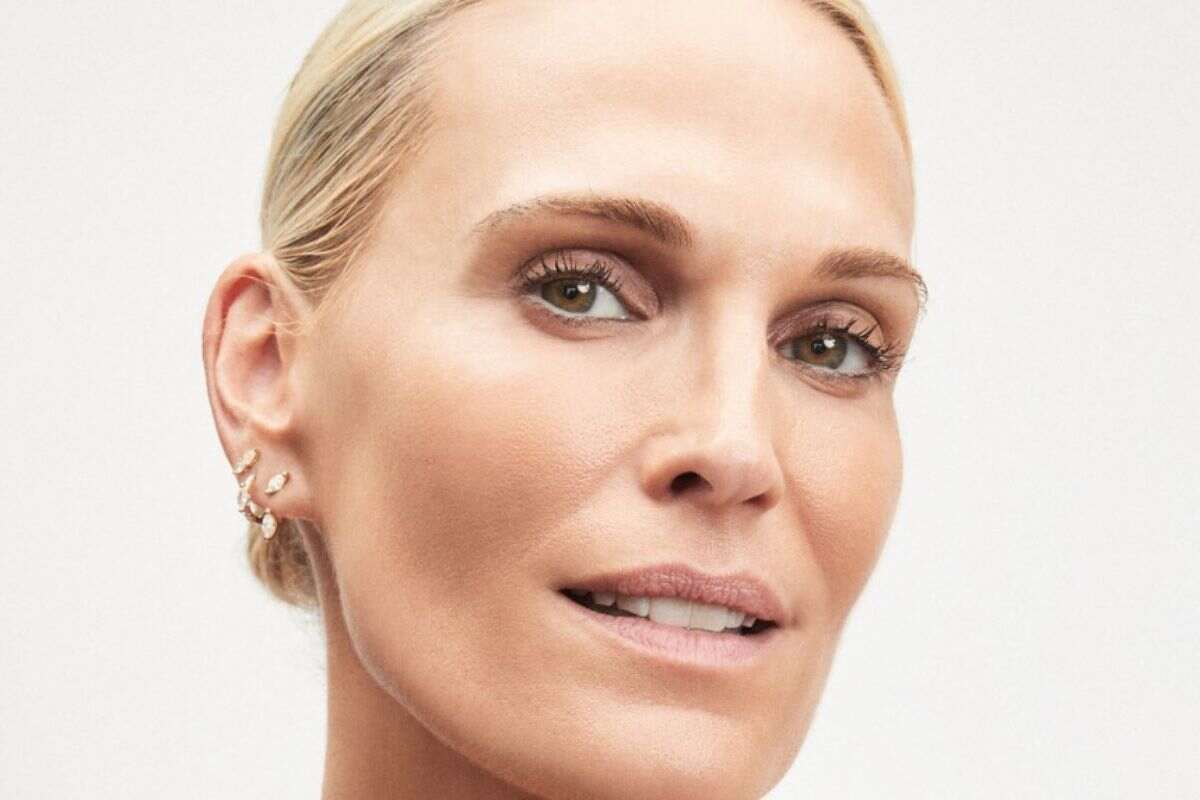 Molly Sims Yse Beauty