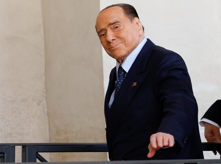 Silvio Berlusconi Canale 5 speciale
