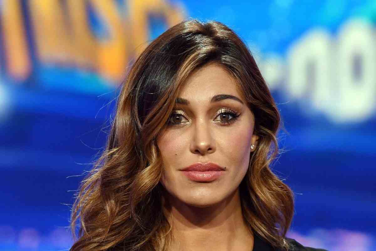 Belen Rodriguez French Manicure