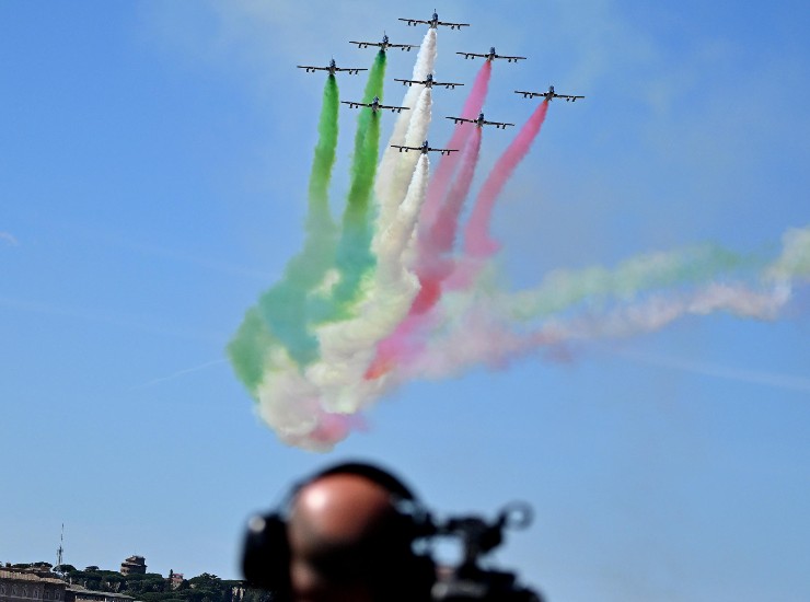 sergio mattarella roma frecce messaggio 2 giugno