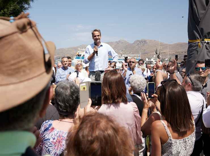 mitsotsotakis grecia polemiche naufragio