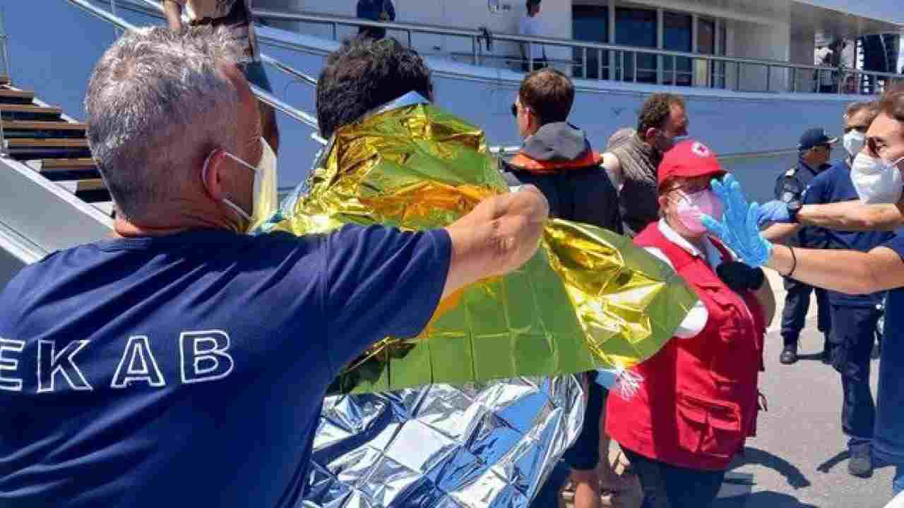 ναυάγιο μετανάστες ελλάδα νεκροί γιατί αυτό που συνέβη