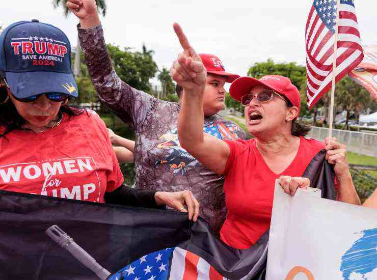 donald trump comizio florida fan