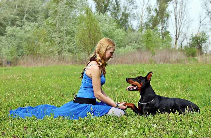 Cane e donna