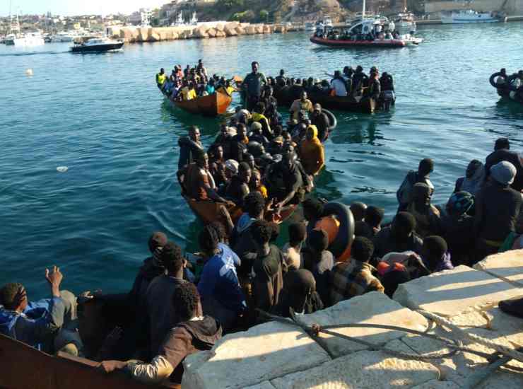 Lampedusa sbarchi migranti settembre 2023