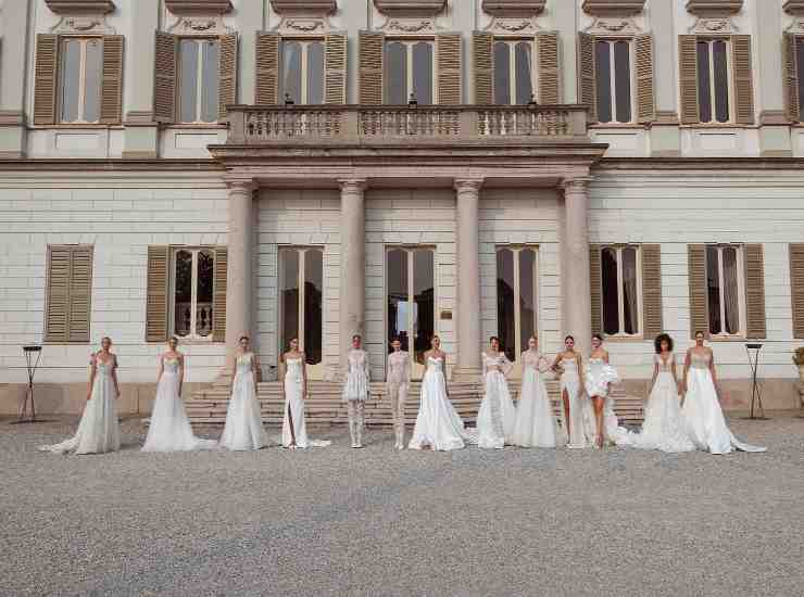 White Wedding Platform