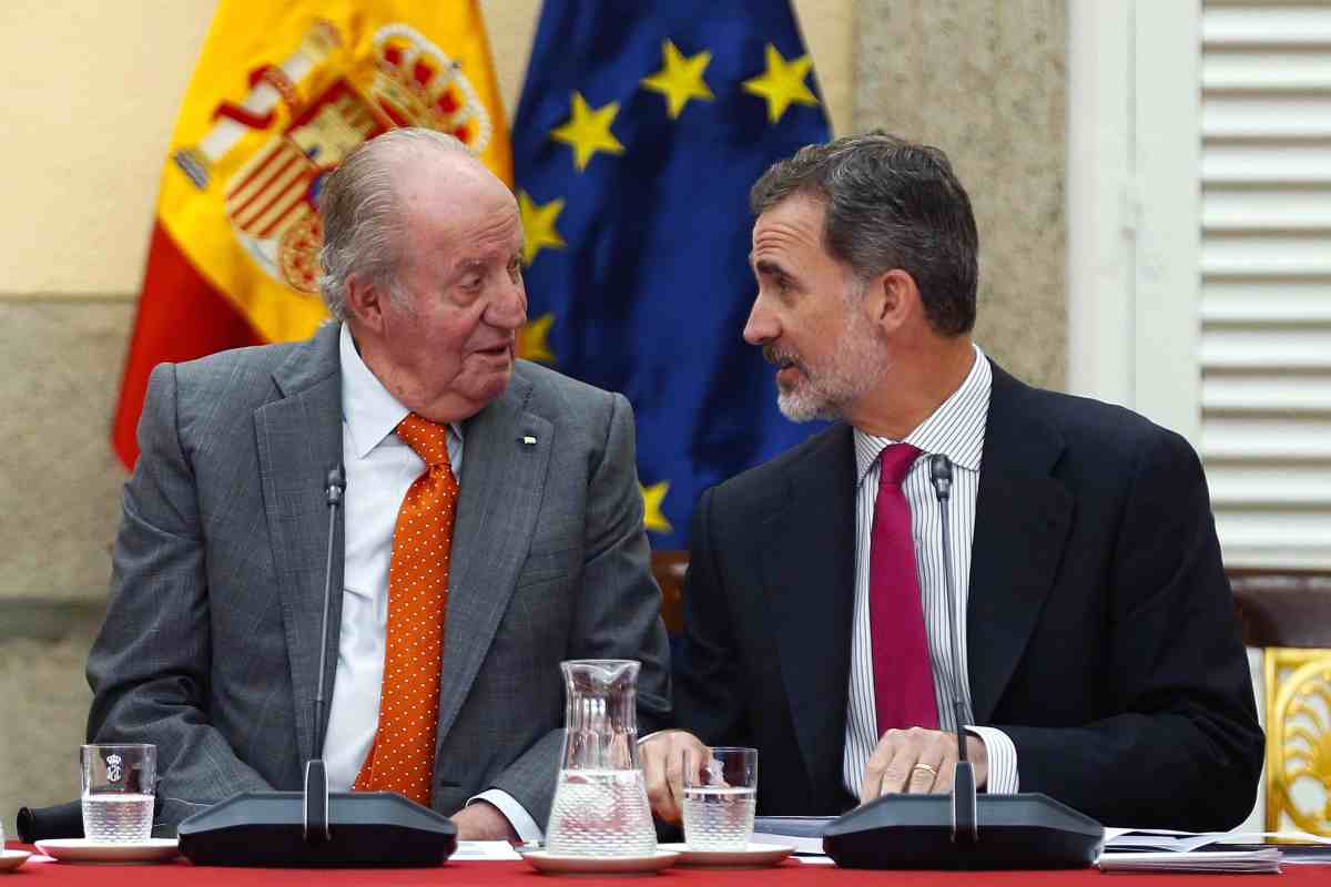 re Felipe VI e Juan Carlos