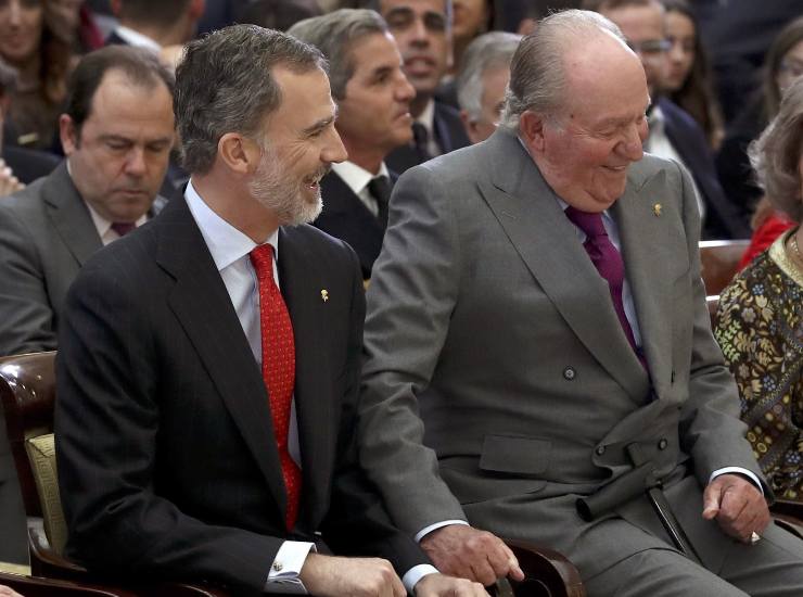 Re Felipe VI e re Juan Carlos